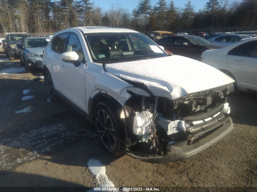 2022 MAZDA CX-5 2.5 S PREMIUM PACKAGE VIN: JM3KFBDM8N0543773