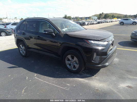 2022 TOYOTA RAV4 XLE VIN: 2T3W1RFV1NC194573