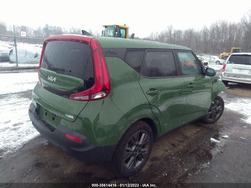 2022 KIA SOUL EX VIN: KNDJ33AU8N7153612
