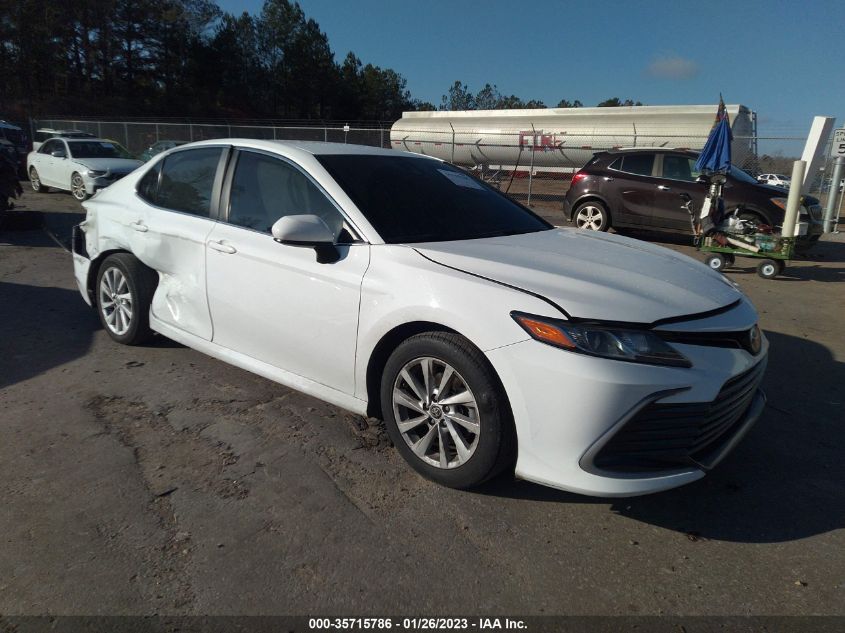 2022 TOYOTA CAMRY LE VIN: 4T1C11AK5NU689643