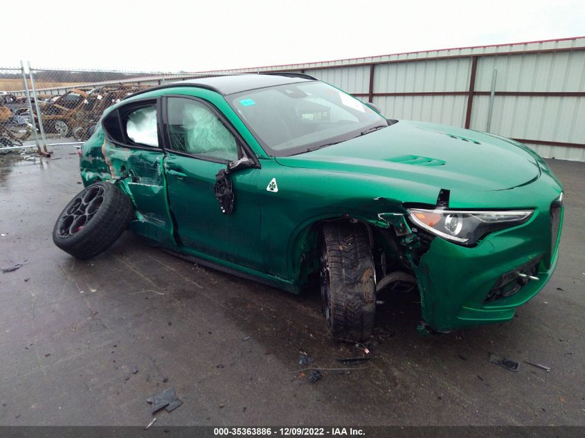 2022 ALFA ROMEO STELVIO QUADRIFOGLIO VIN: ZASPAKEV1N7D47046