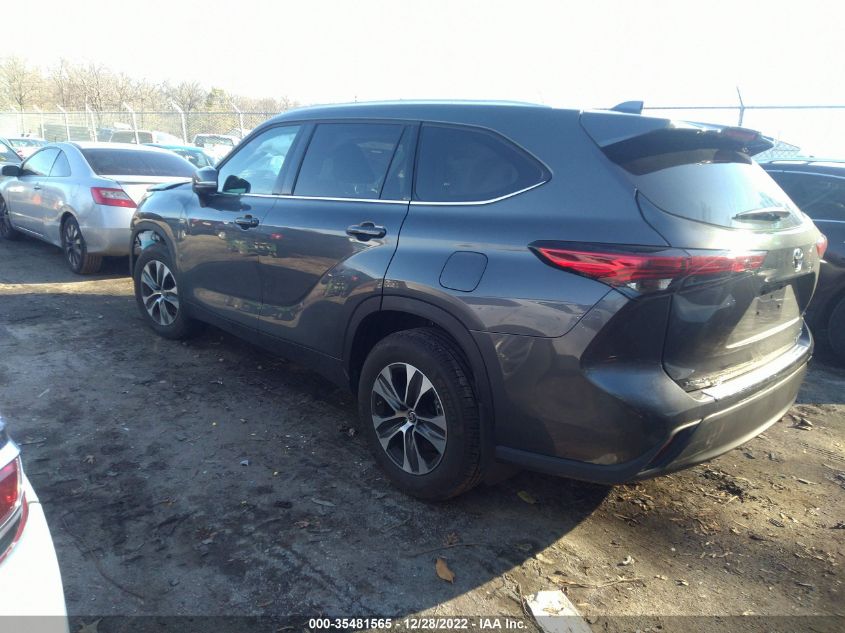 2022 TOYOTA HIGHLANDER XLE VIN: 5TDGZRBHXNS246473