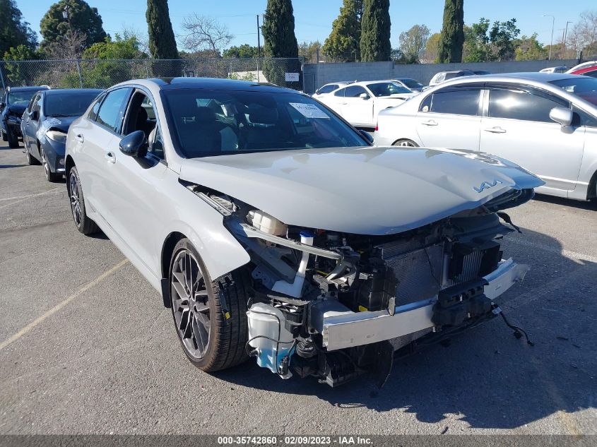 2022 KIA K5 GT VIN: 5XXG44J86NG134211