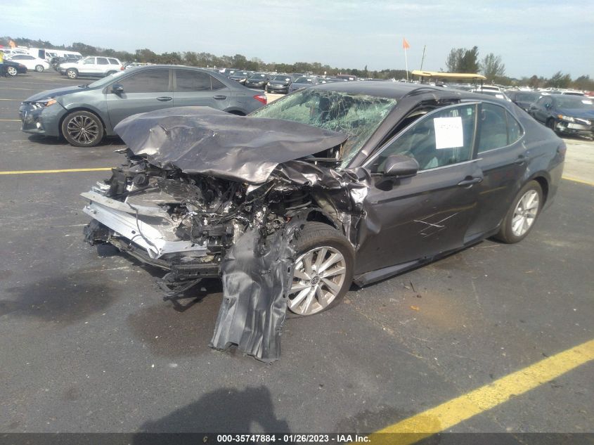 2022 TOYOTA CAMRY LE VIN: 4T1C11AK1NU691552