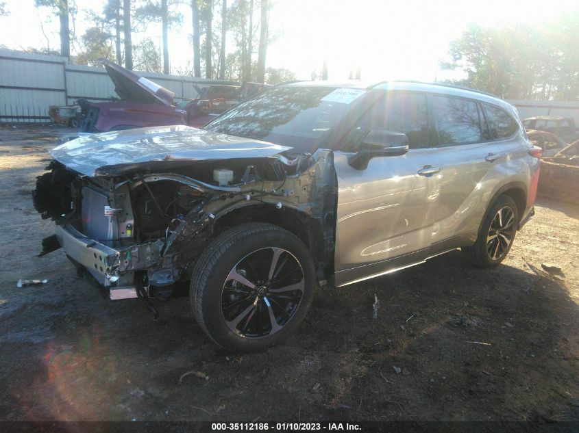 2022 TOYOTA HIGHLANDER XSE VIN: 5TDLZRAH3NS134761