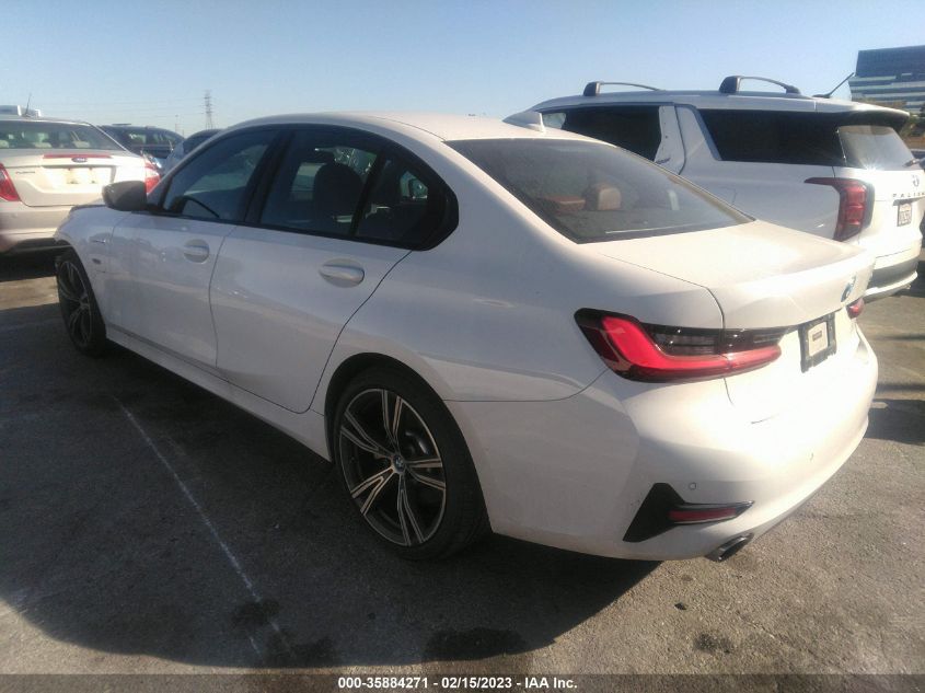 2022 BMW 3 SERIES 330E VIN: 3MW5P7J01N8C27958