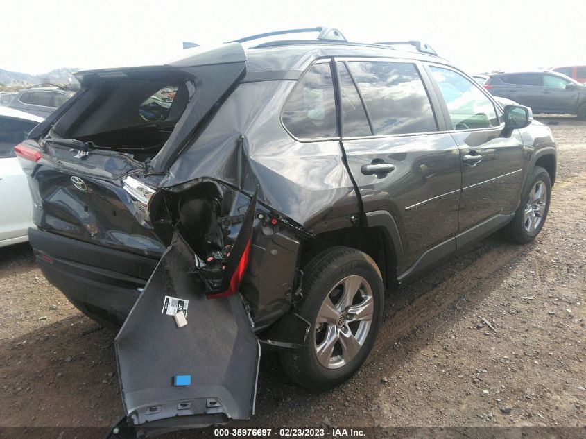 2022 TOYOTA RAV4 XLE VIN: 2T3W1RFV3NC195272