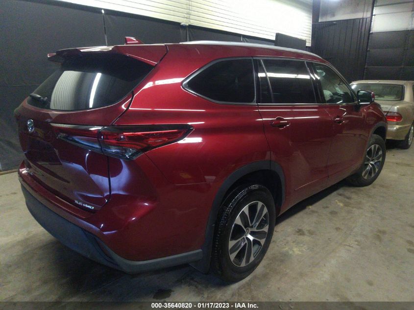 2022 TOYOTA HIGHLANDER XLE VIN: 5TDHZRBH5NS180998