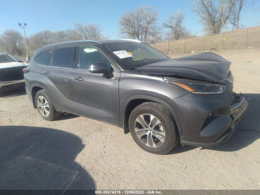 2021 TOYOTA HIGHLANDER XLE VIN: 5TDGZRBH1MS143506