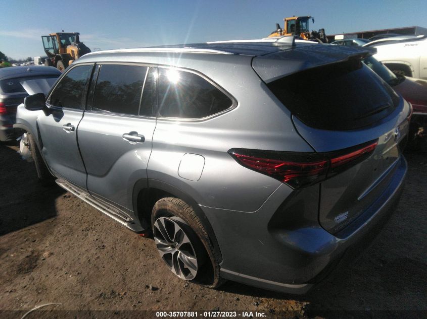 2021 TOYOTA HIGHLANDER XLE VIN: 5TDGZRAH1MS062863