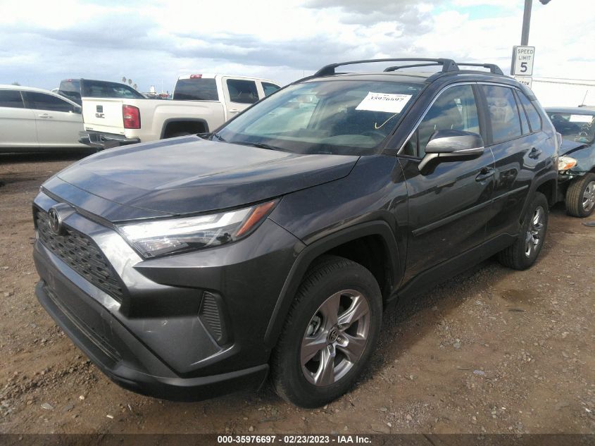 2022 TOYOTA RAV4 XLE VIN: 2T3W1RFV3NC195272
