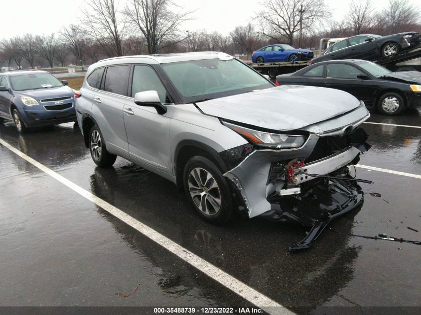 2020 TOYOTA HIGHLANDER XLE VIN: 5TDGZRBH7LS505482