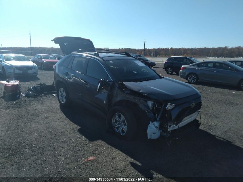 2021 TOYOTA RAV4 XLE VIN: 2T3P1RFV2MC180071