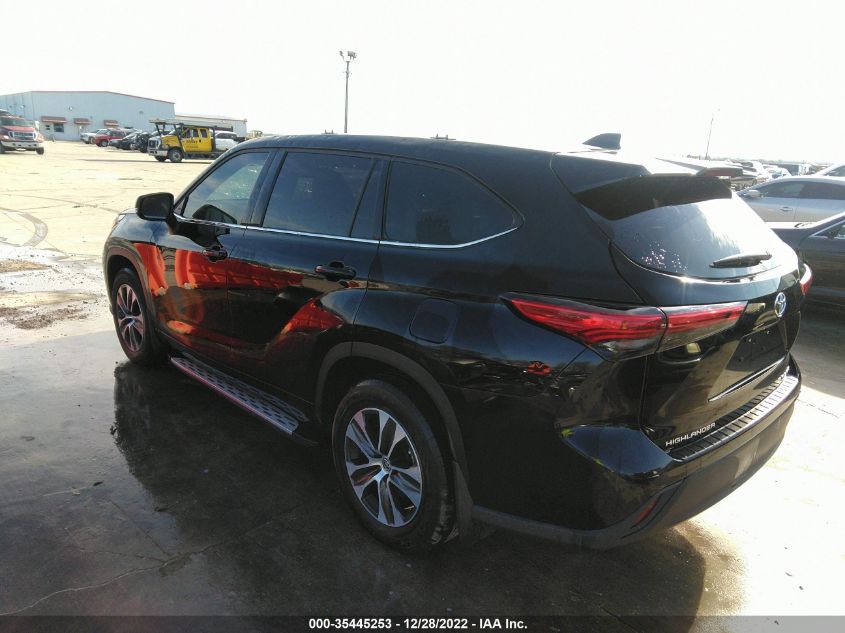 2021 TOYOTA HIGHLANDER XLE VIN: 5TDGZRBH6MS135949