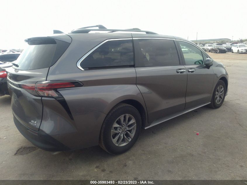 2022 TOYOTA SIENNA XLE VIN: 5TDYRKEC3NS086903