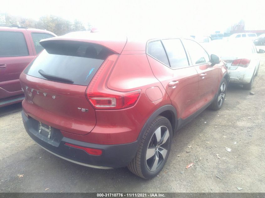 2021 VOLVO XC40 MOMENTUM VIN: YV4162UK5M2401349