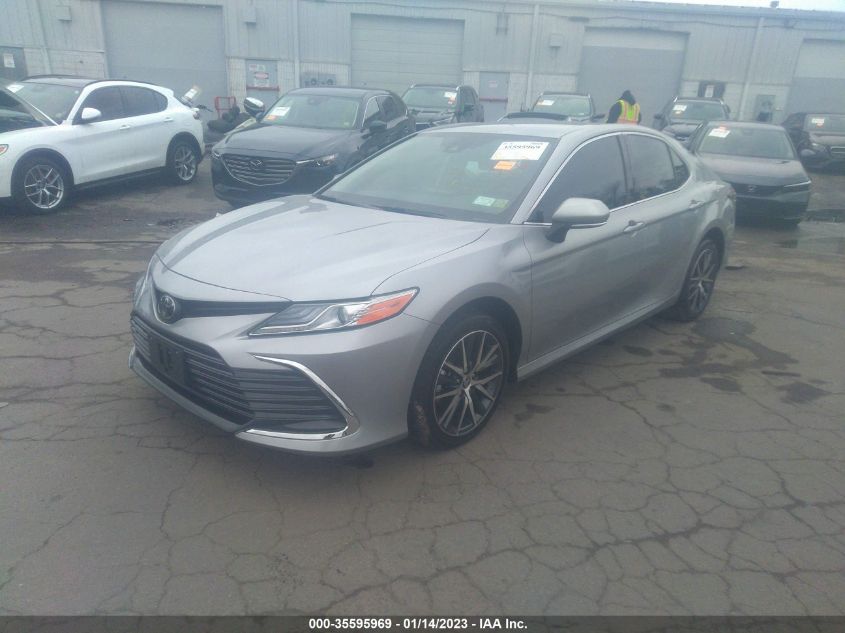 2022 TOYOTA CAMRY XLE VIN: 4T1F11BK8NU060261