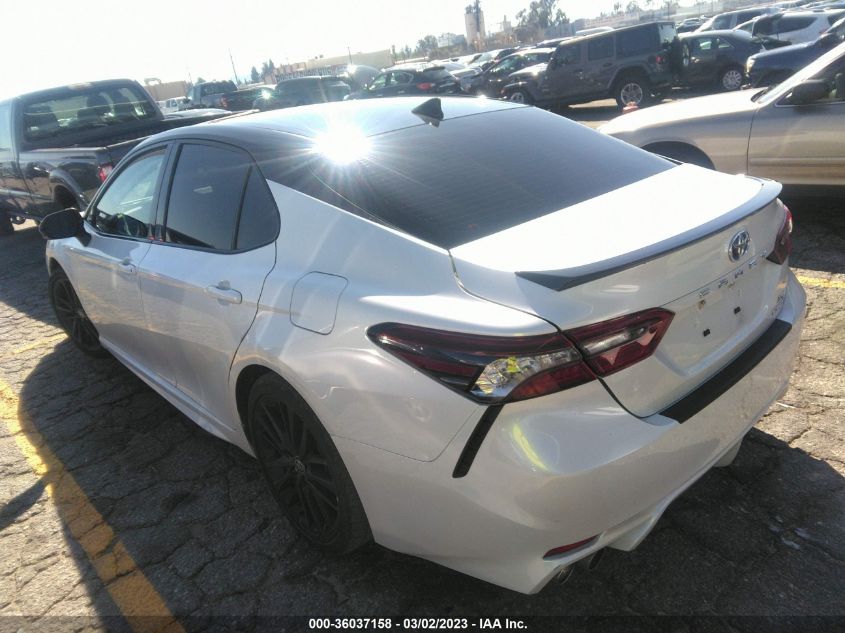 2022 TOYOTA CAMRY HYBRID XSE VIN: 4T1K31AK0NU043366