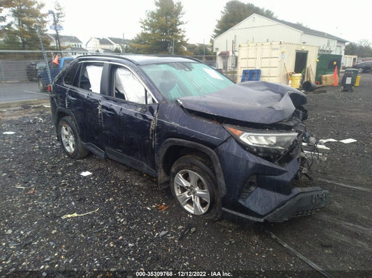 2020 TOYOTA RAV4 XLE VIN: 2T3P1RFV1LW100000