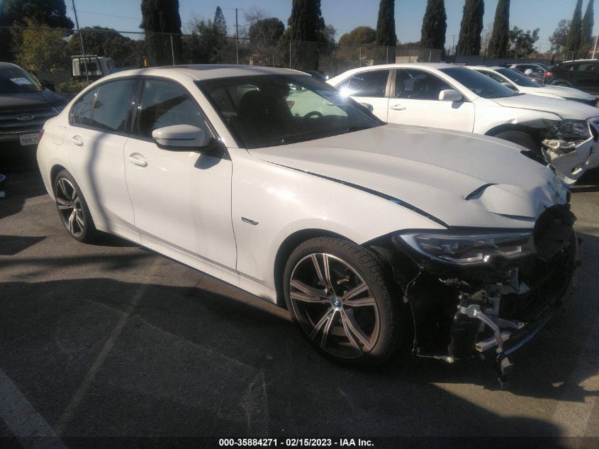 2022 BMW 3 SERIES 330E VIN: 3MW5P7J01N8C27958