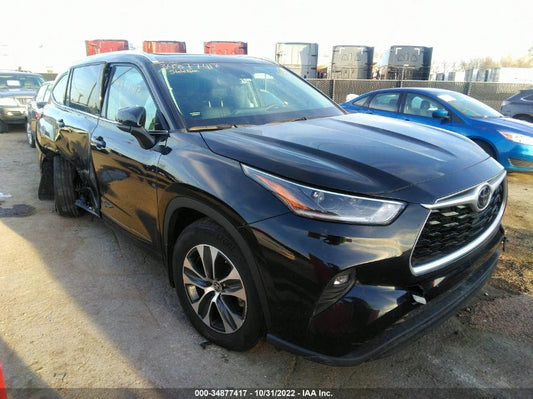 2021 TOYOTA HIGHLANDER XLE VIN: 5TDHZRBH6MS155512