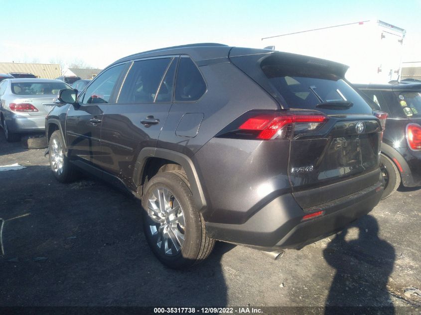 2022 TOYOTA RAV4 XLE PREMIUM VIN: 2T3A1RFV4NC288408
