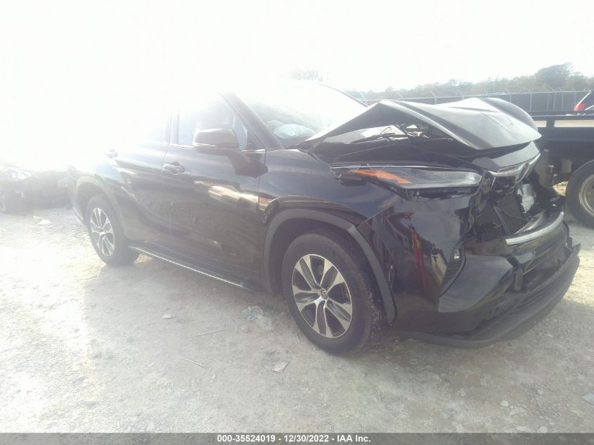 2021 TOYOTA HIGHLANDER XLE VIN: 5TDGZRAH2MS037325