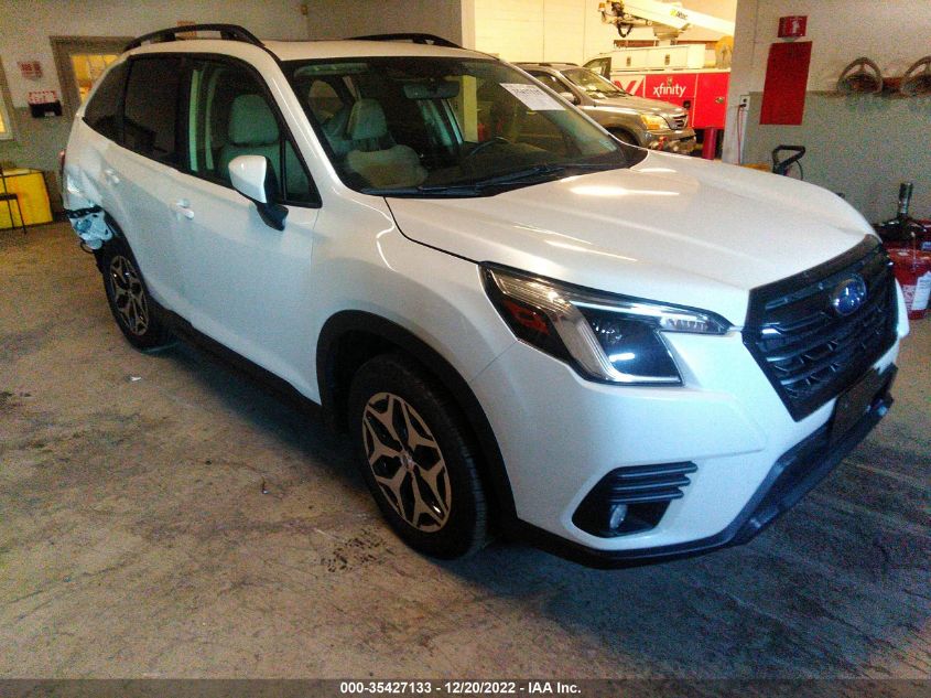 2022 SUBARU FORESTER PREMIUM VIN: JF2SKADC7NH426243