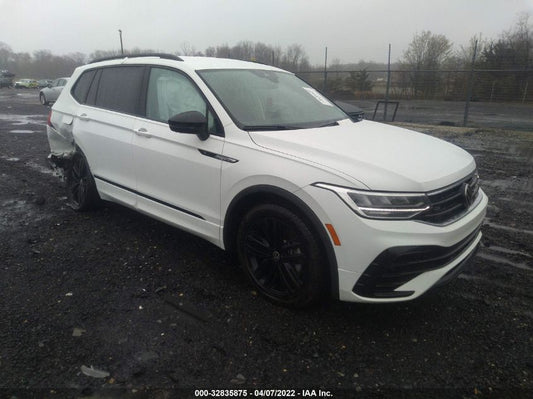 2022 VOLKSWAGEN TIGUAN SE R-LINE BLACK VIN: 3VVCB7AXXNM023402