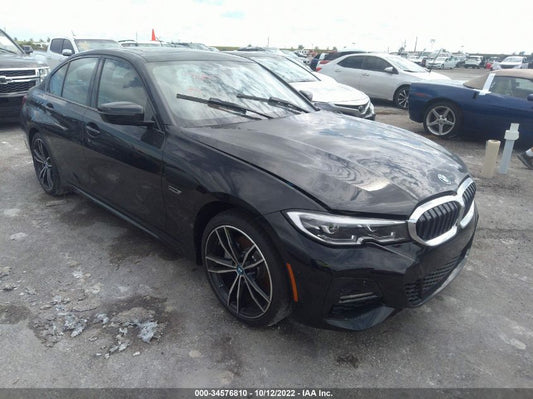 2022 BMW 3 SERIES 330E VIN: 3MW5P7J01N8C62323