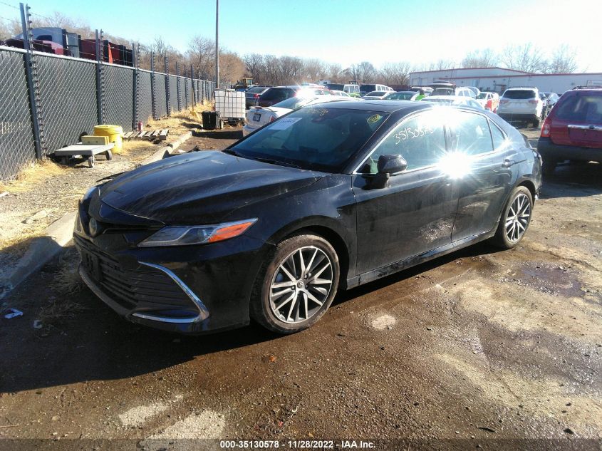 2022 TOYOTA CAMRY HYBRID XLE VIN: 4T1F31AK2NU591340