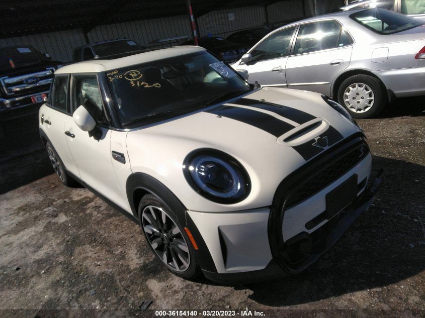 2023 MINI HARDTOP 4 DOOR COOPER S VIN: WMW53DK06P2S71819