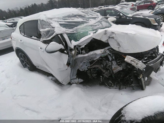 2022 ALFA ROMEO STELVIO TI VIN: ZASPAKBN2N7D26193