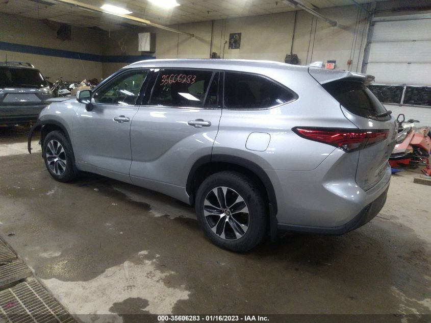 2021 TOYOTA HIGHLANDER XLE VIN: 5TDGZRBHXMS113730