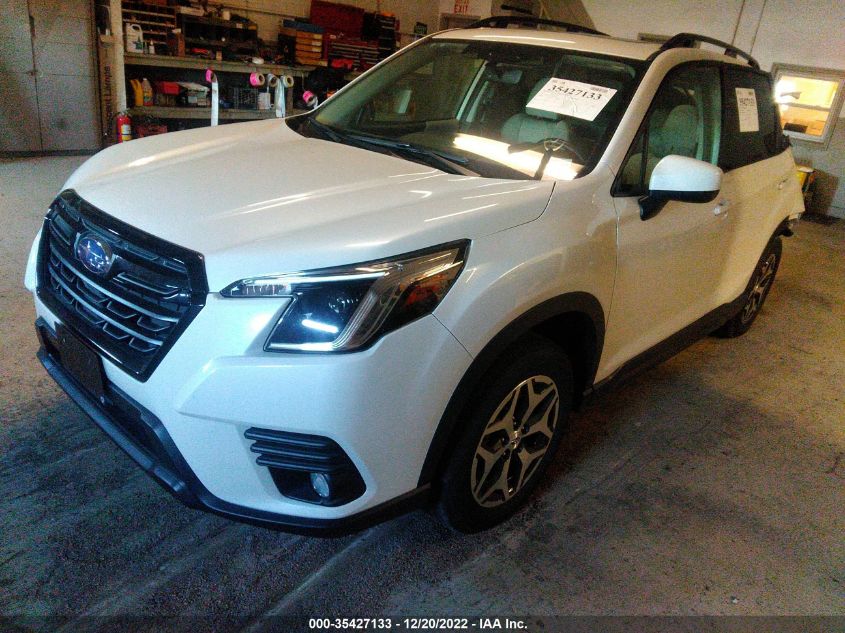 2022 SUBARU FORESTER PREMIUM VIN: JF2SKADC7NH426243