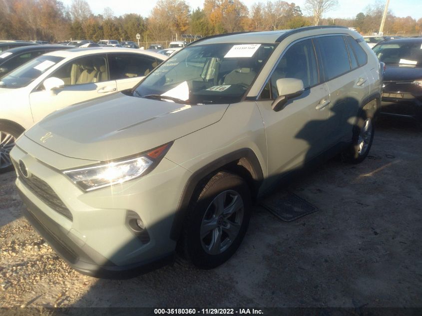 2020 TOYOTA RAV4 XLE VIN: JTMW1RFV0LD055558