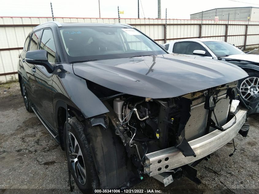 2021 TOYOTA HIGHLANDER XLE VIN: 5TDGZRBH0MS148034