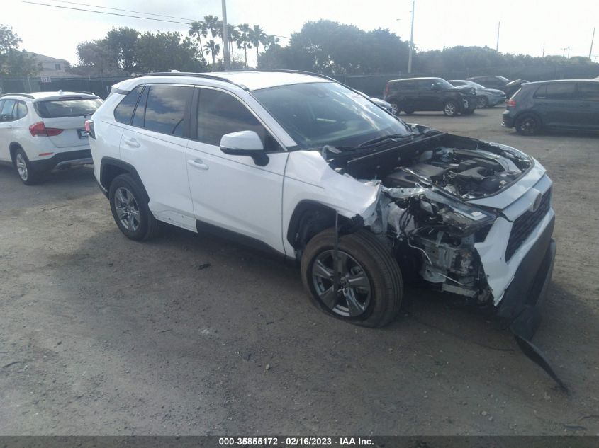 2022 TOYOTA RAV4 XLE VIN: 2T3W1RFV0NC181443