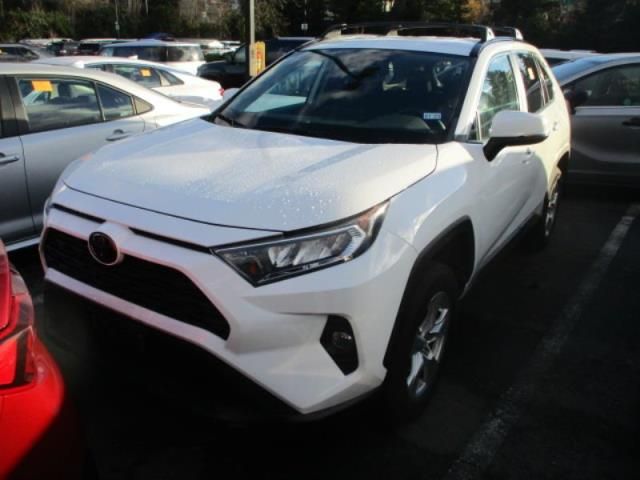 2021 TOYOTA RAV4 XLE VIN: 2T3W1RFV5MW133952