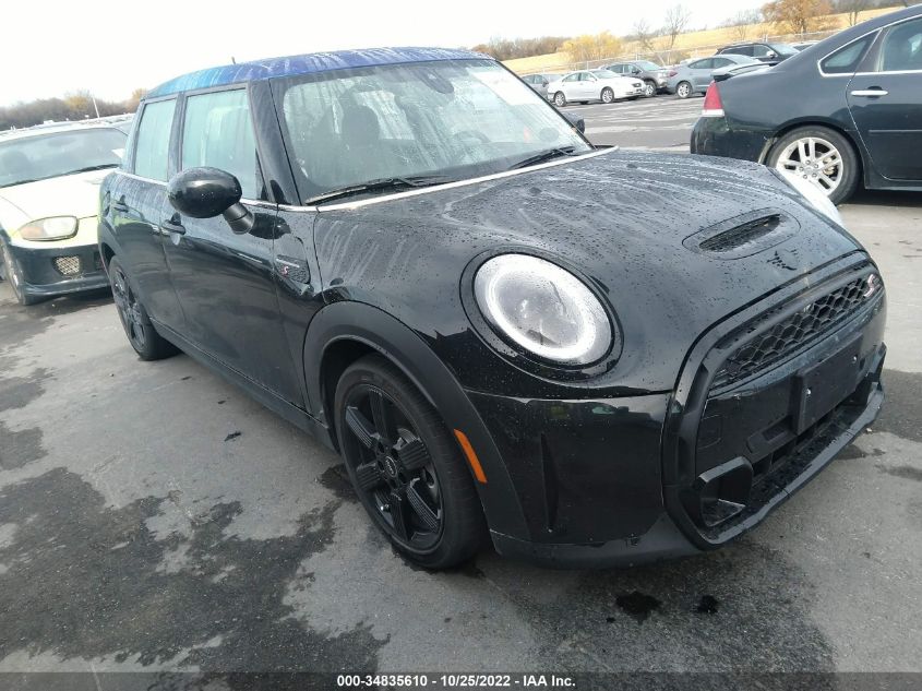 2023 MINI HARDTOP 4 DOOR COOPER S VIN: WMW53DK04P2S53190