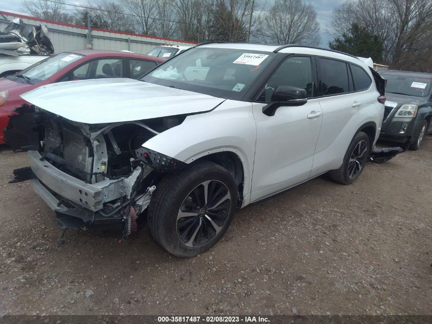 2022 TOYOTA HIGHLANDER XSE VIN: 5TDLZRAH4NS093010