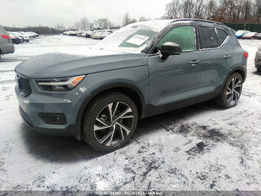2021 VOLVO XC40 R-DESIGN VIN: YV4162UMXM2497206