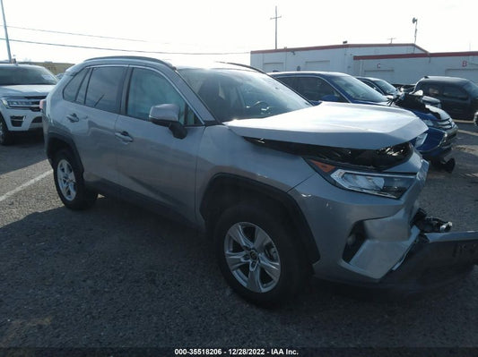 2021 TOYOTA RAV4 XLE VIN: 2T3W1RFV4MW142142