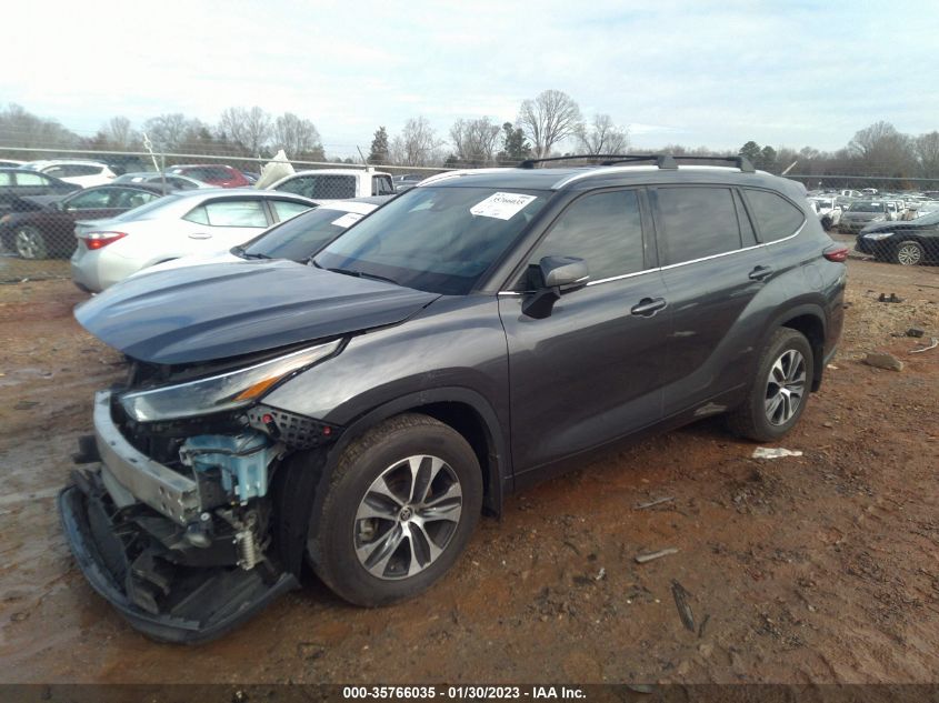 2021 TOYOTA HIGHLANDER XLE VIN: 5TDGZRBH6MS061500