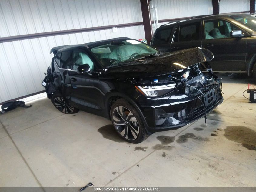 2023 VOLVO XC40 ULTIMATE BRIGHT THEME VIN: YV4L12UA4P2914935