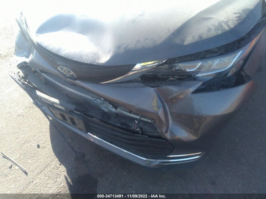 2021 TOYOTA SIENNA XLE VIN: 5TDYRKEC8MS030115