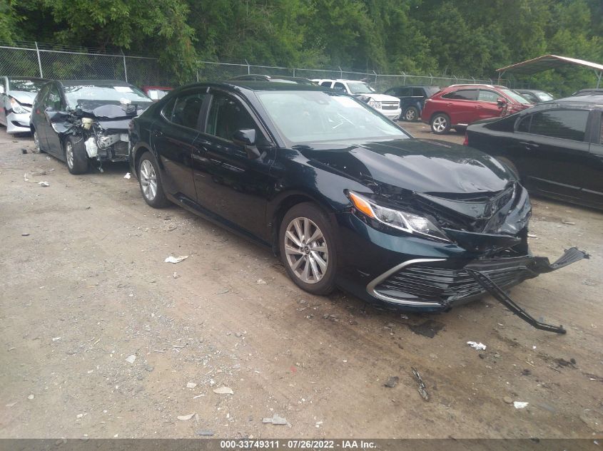 2021 TOYOTA CAMRY LE VIN: 4T1C11AK8MU543526