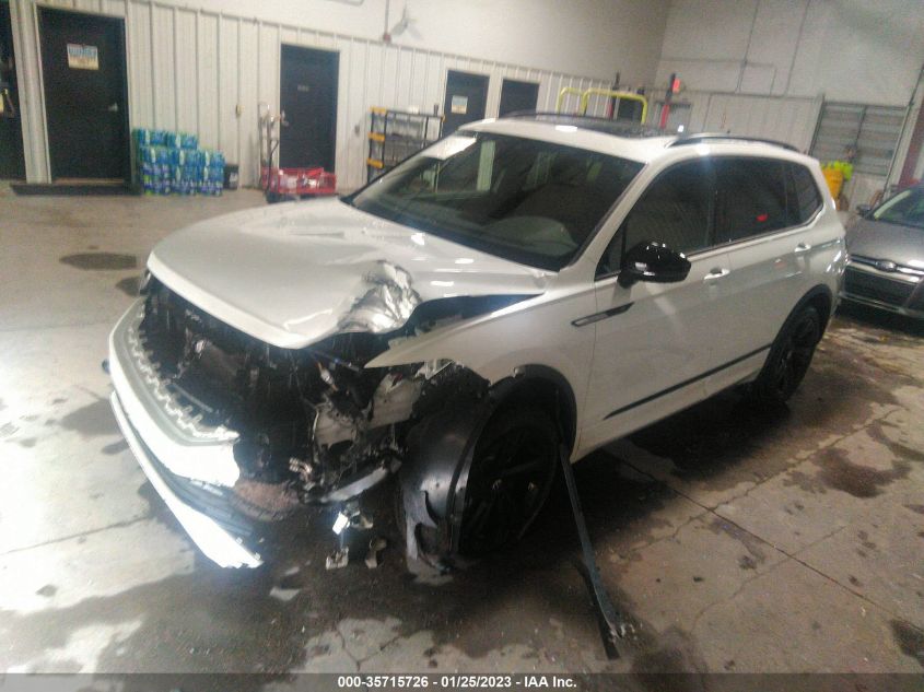2023 VOLKSWAGEN TIGUAN SE R-LINE BLACK VIN: 3VV8B7AX4PM013988