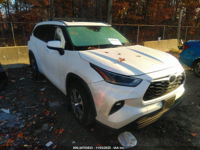 2021 TOYOTA HIGHLANDER XLE VIN: 5TDGZRBH7MS062297