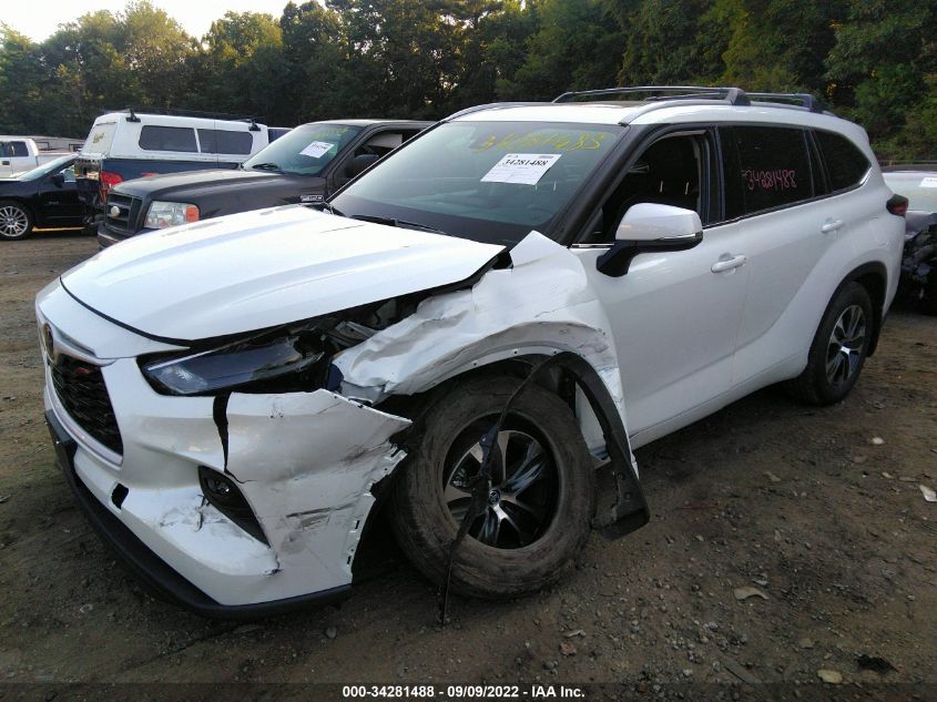 2022 TOYOTA HIGHLANDER XLE VIN: 5TDHZRBH5NS186977